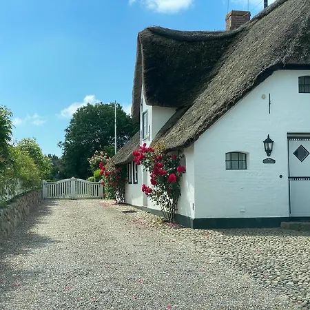 Holiday home Haus Wattwurm *